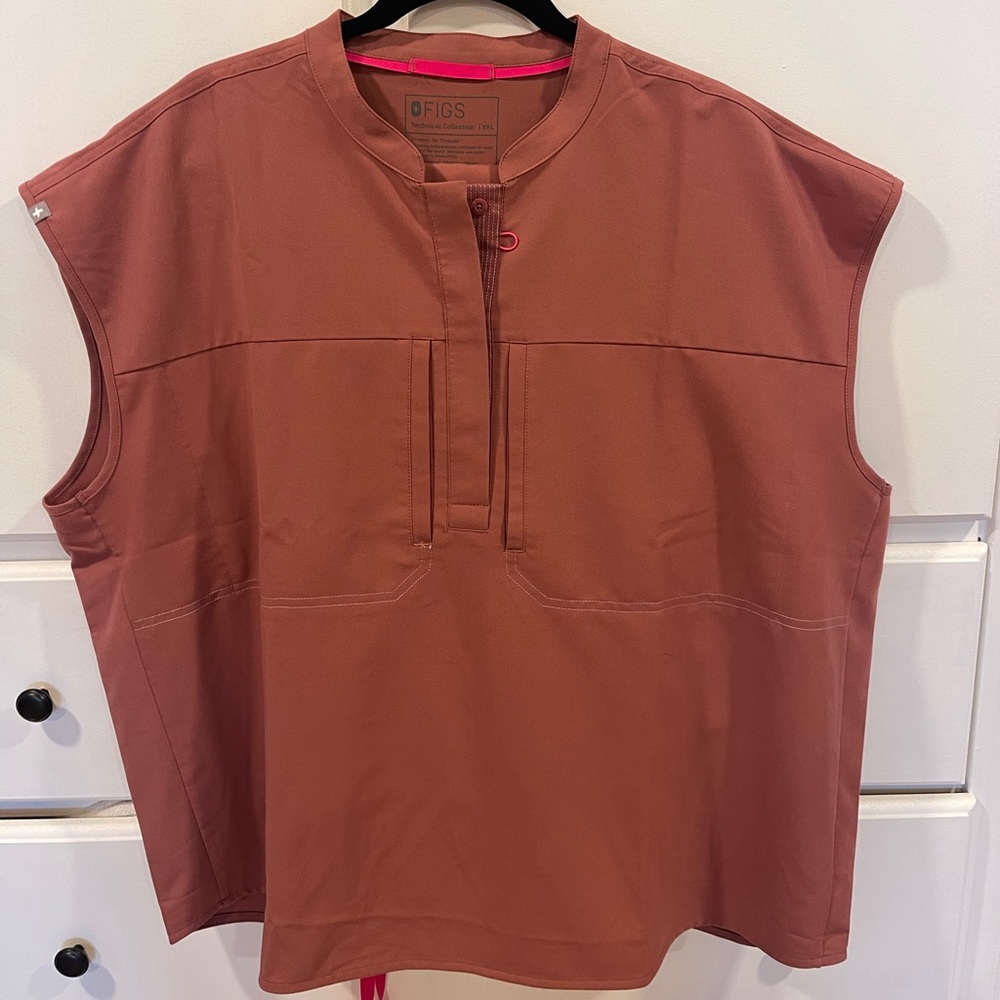 Women’s FIGS Mauve Scrub Set (XXL) WORN ONCE!!